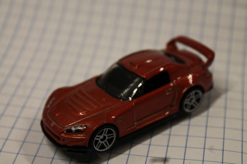 Illustration for article titled "Call Your Custom": Hot Wheels Trading/Customization Haul